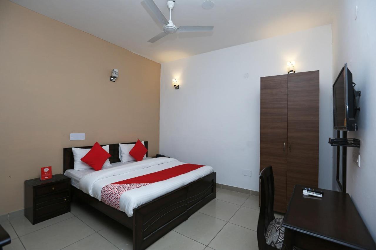 Oyo Mahak Residency Hotell Manesar Eksteriør bilde